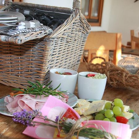 Oleander Romantik Zimmer Trausdorf an der Wulka Luaran gambar