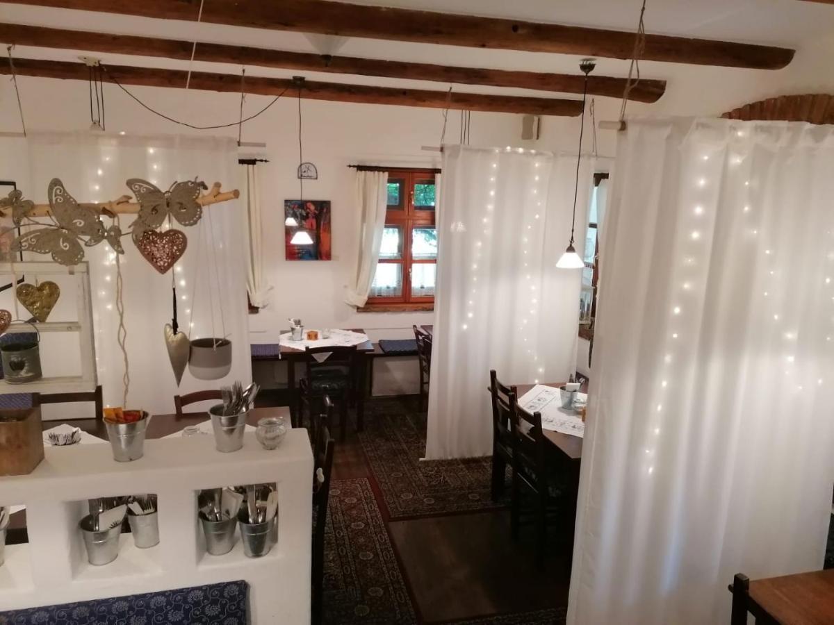 Oleander Romantik Zimmer Trausdorf an der Wulka Luaran gambar