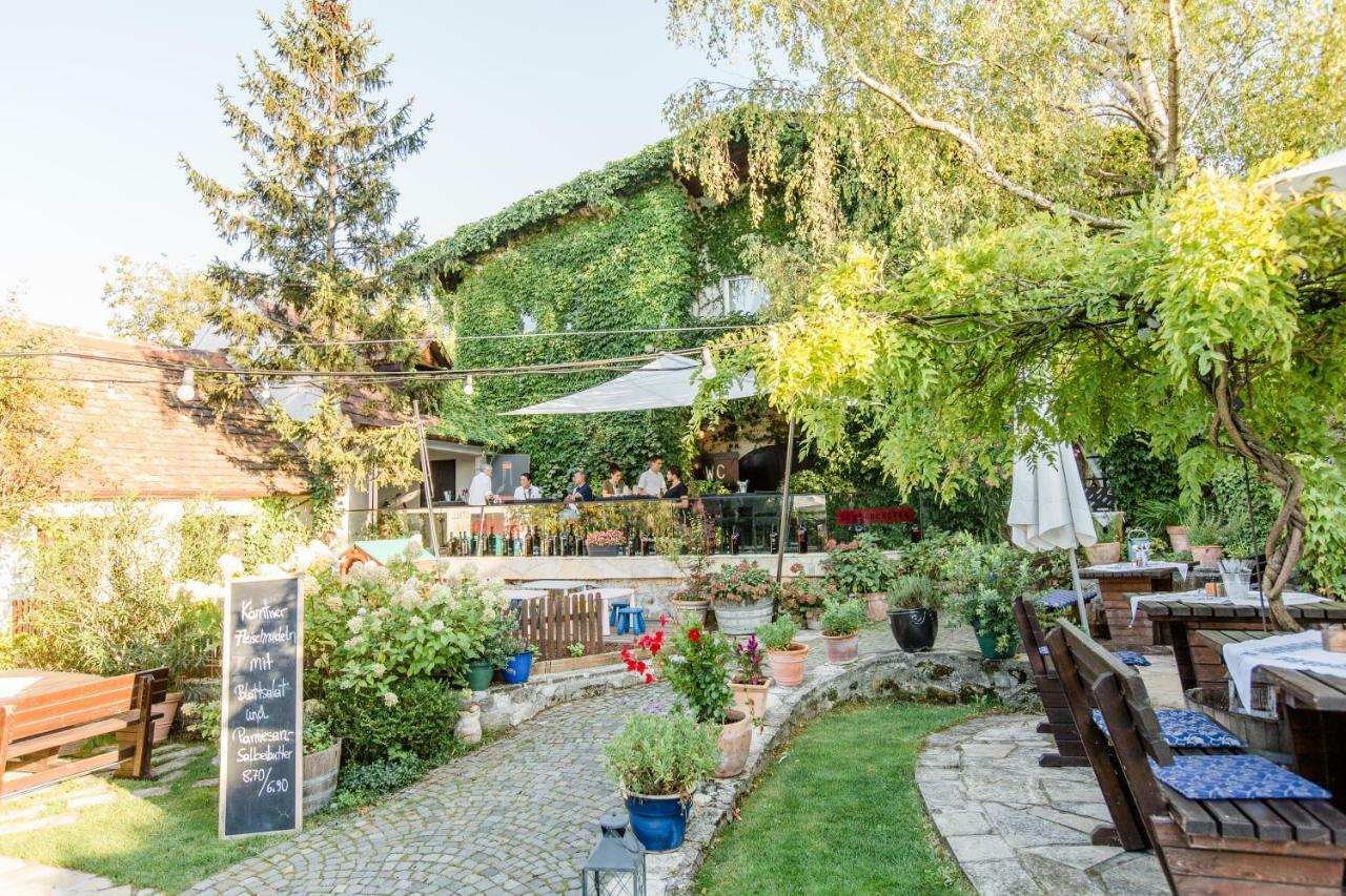Oleander Romantik Zimmer Trausdorf an der Wulka Luaran gambar